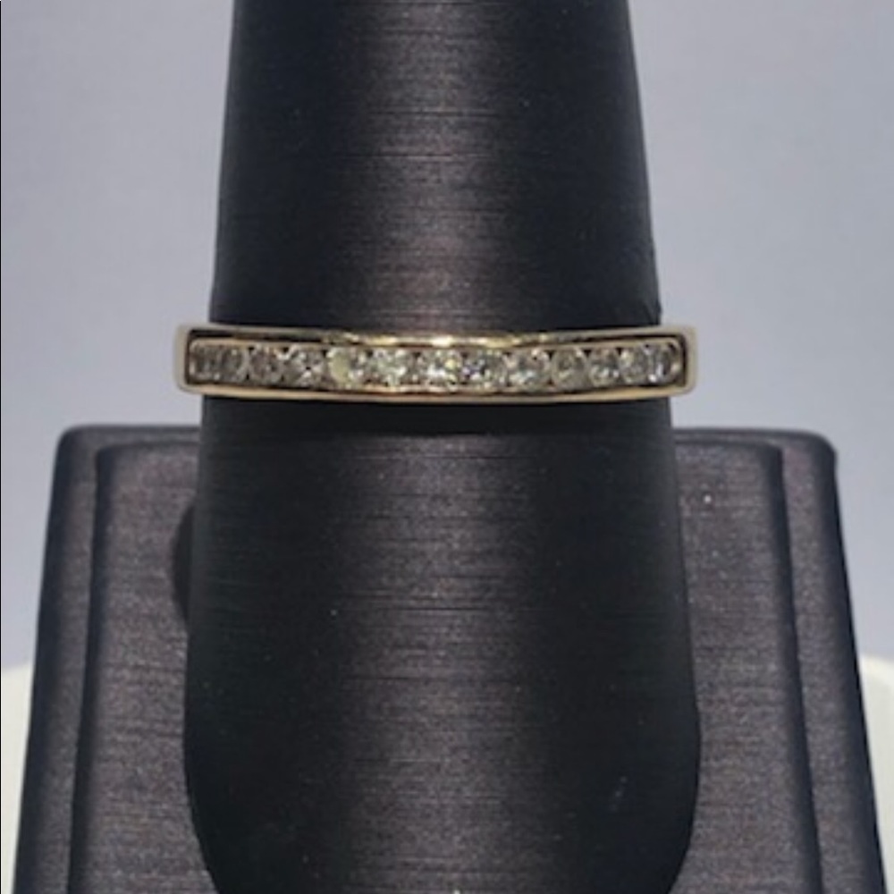 Diamond Band Yellow Gold